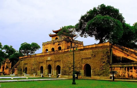 ÜBERSEE-TOUREN Benteng Kekaisaran, Thăng Long අධිරාජ්‍යයාගේ බලකොටුව 3_hong_thnh_thng_long_citadrel_copy