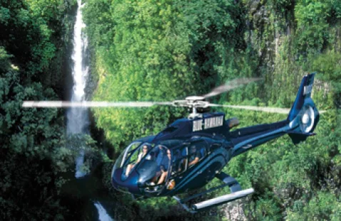 アクティビティ Air-Based Acitivities 4 helicopter_indonesiatravels