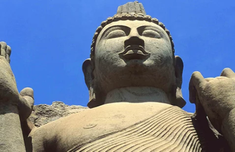 ЗАМОРСКИЕ ТУРЫ Patung Budha Aukana indonesiatravels_vihara_aukana_1